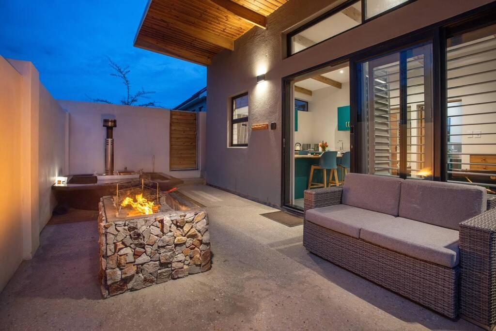 Mountain And Sea Cottage เฮอร์มานุส ภายนอก รูปภาพ
